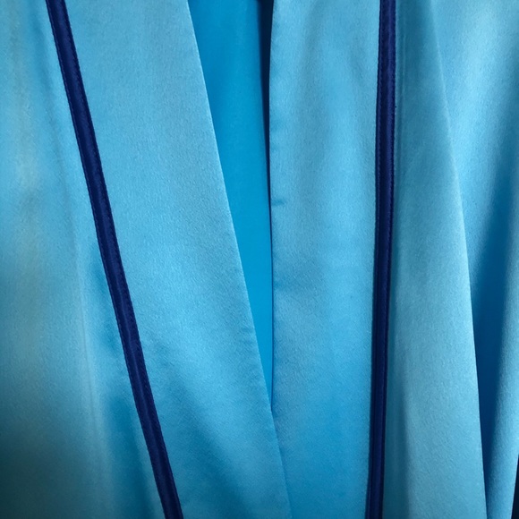 Blue long robe - Picture 4 of 5